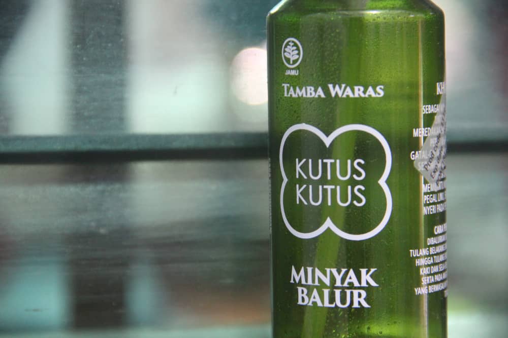 Ricco di erbe, quali sono i vantaggi dell'olio di Kutus-Kutus?
