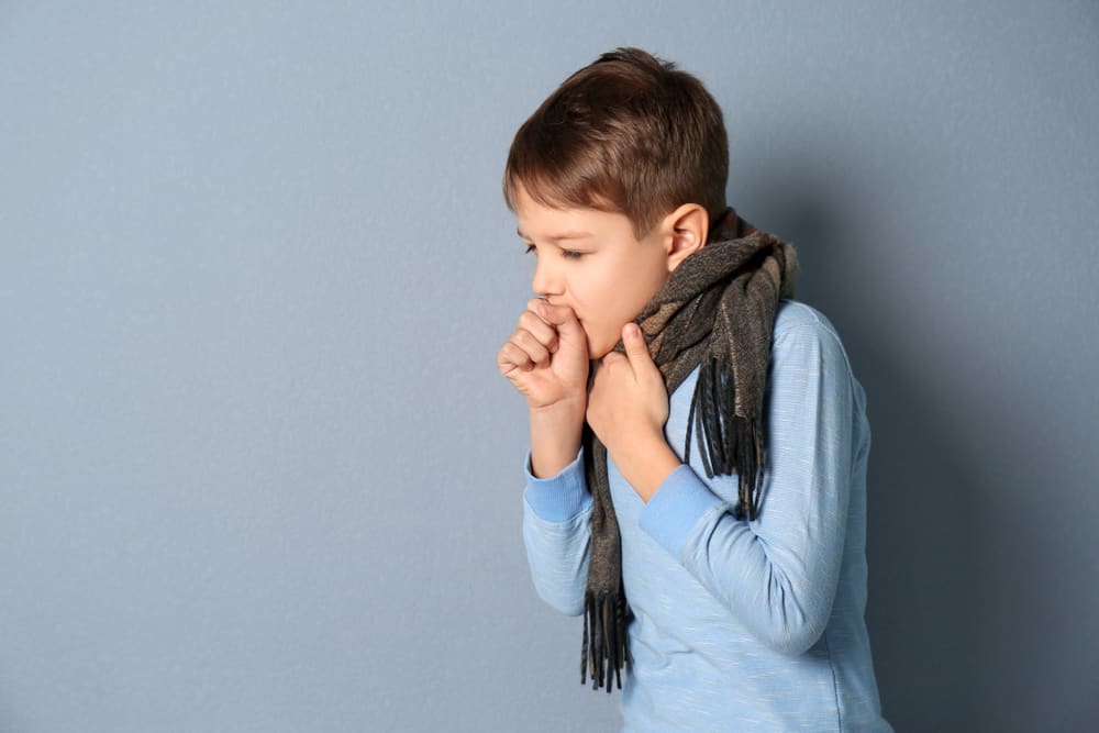 Conoscere i sintomi della broncopolmonite nei bambini e il suo trattamento