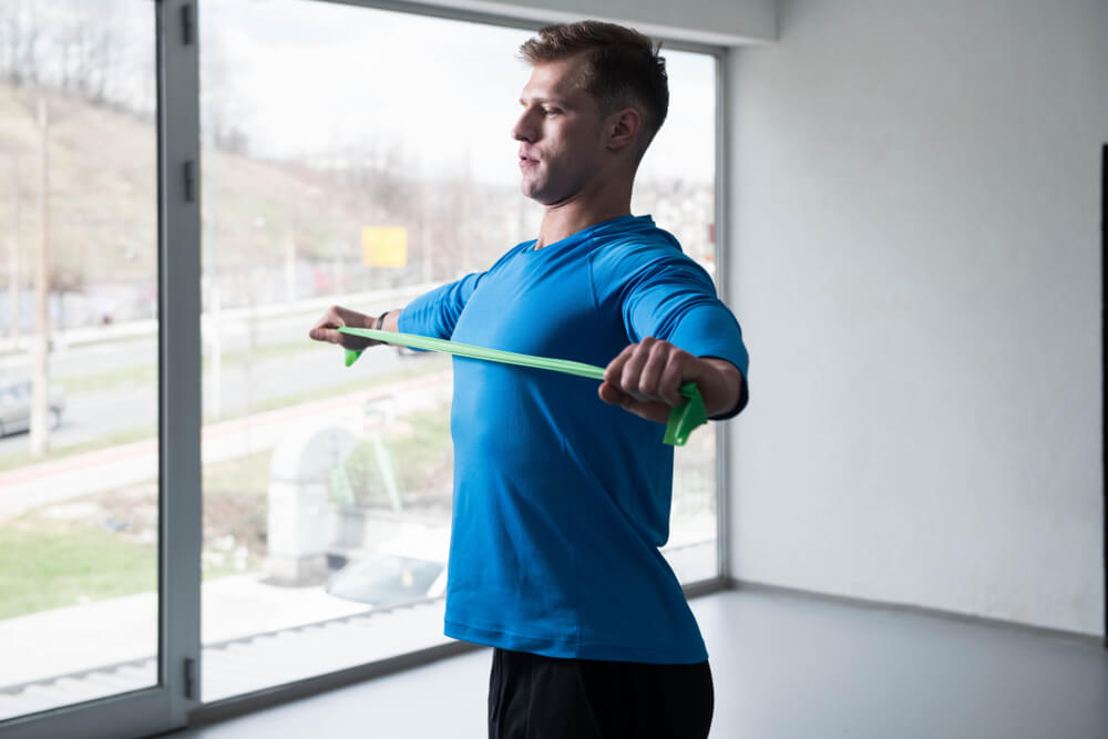 3 esempi di movimenti di allenamento di resistenza per aumentare la forza muscolare