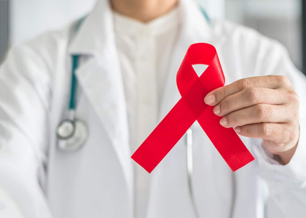 منع الإيدز ، التعرف على أعراض فيروس نقص المناعة البشرية في وقت مبكر