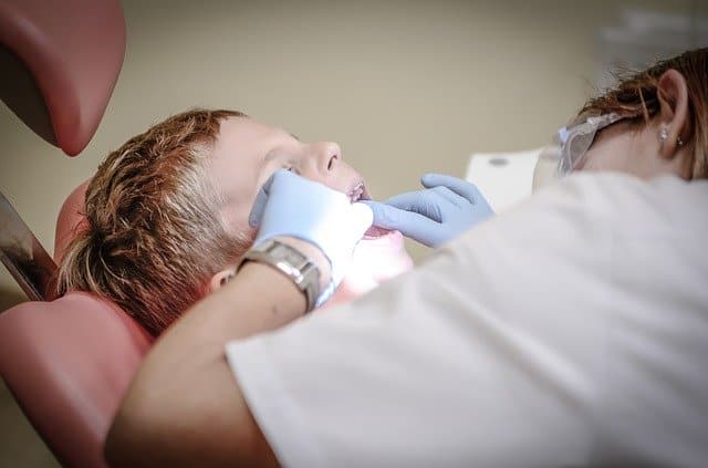Apa yang Harus Disiapkan Sebelum Pembedahan Gigi Bijaksana?