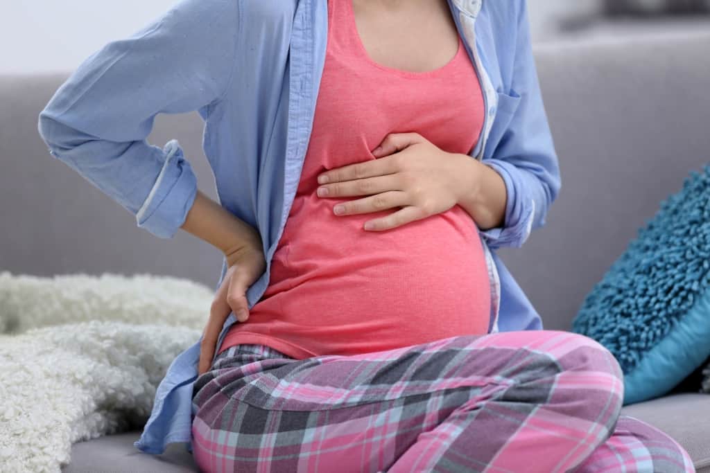 Cause dello stomaco gonfio durante la gravidanza e il modo giusto per affrontarlo