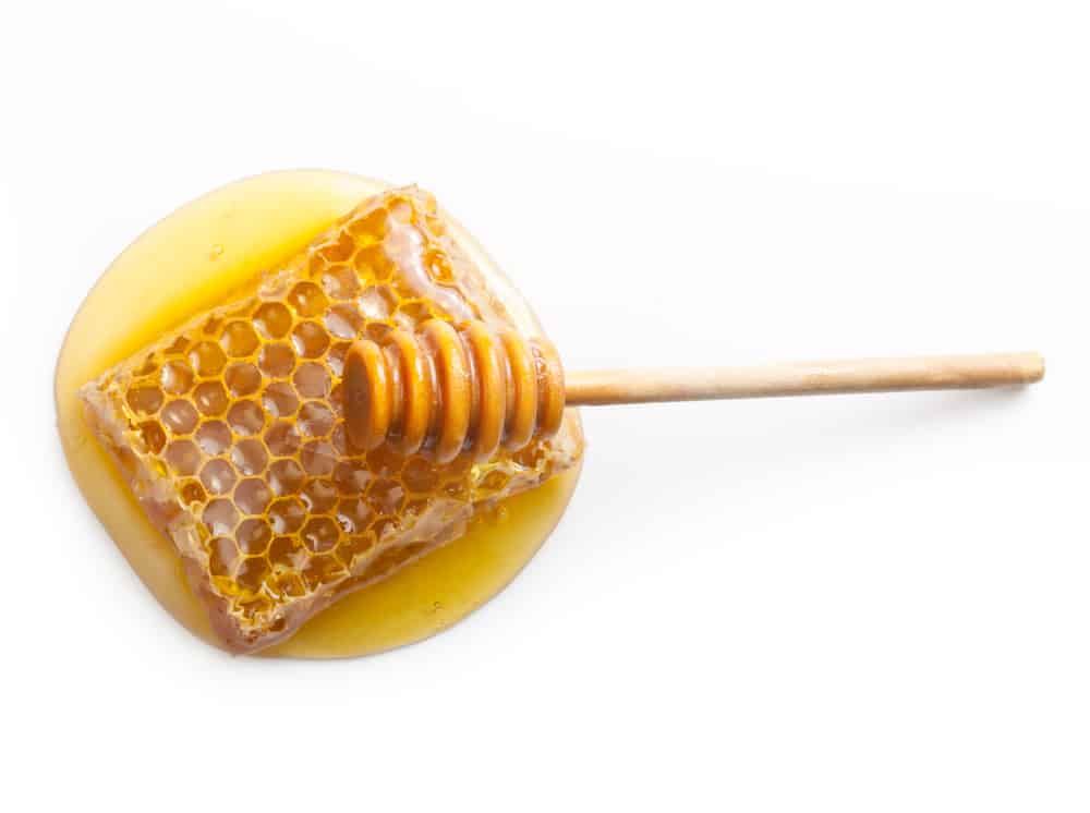 فيما يلي 9 خصائص للعسل الحقيقي وكيفية التعرف عليه