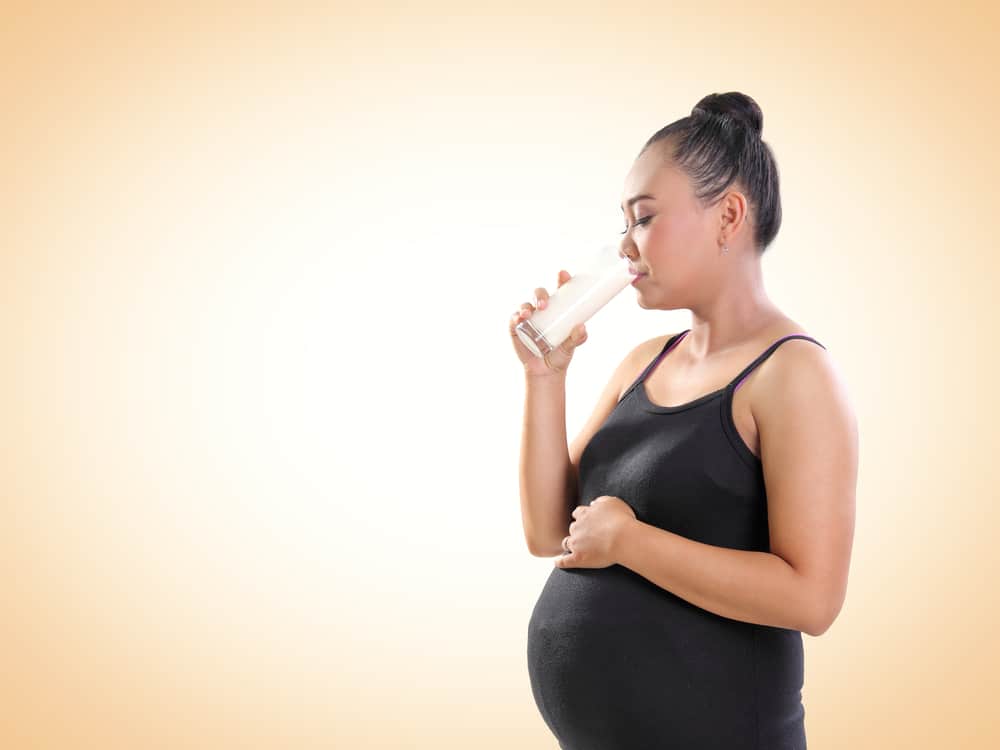 Banyak Nutrien, Inilah Khasiat Susu Ibu Hamil untuk Kesihatan Janin