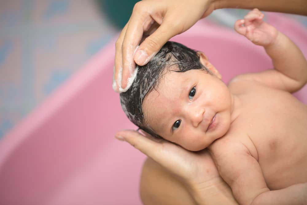 Не използвайте ваната веднага, това е правилният начин да къпете новородено бебе