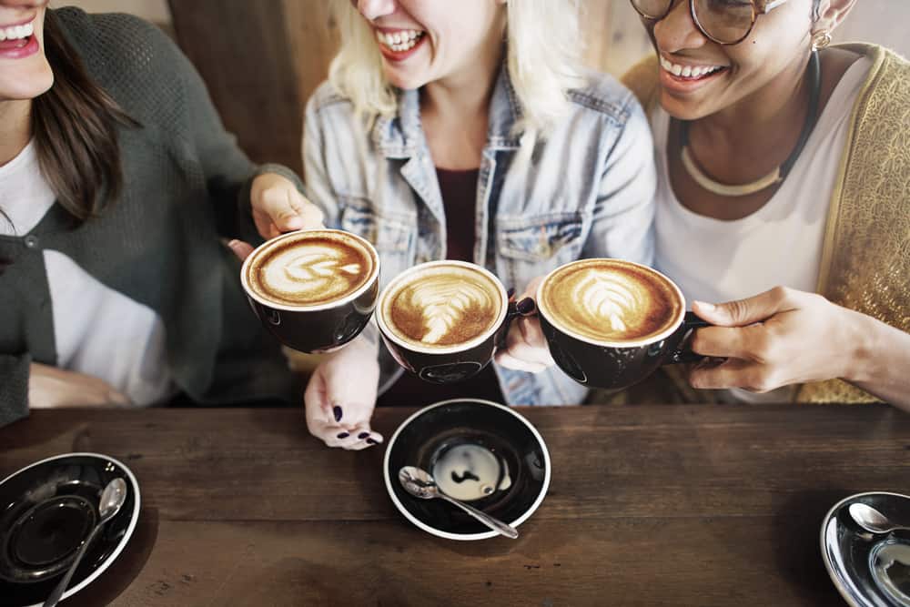 Quali sono gli impatti positivi e negativi del bere caffè per le donne?
