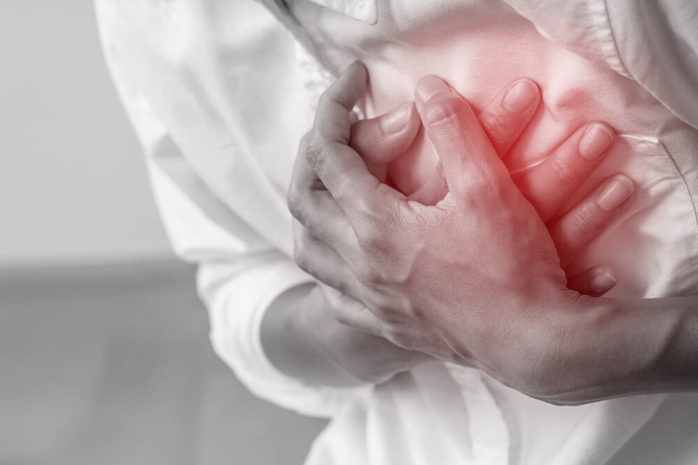 Не изпадайте в паника! Ето разликата между симптомите на сърдечни заболявания и ГЕРБ