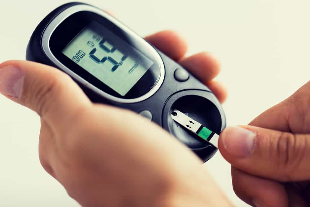 Съвети за избор на инструмент за проверка на кръвната захар у дома