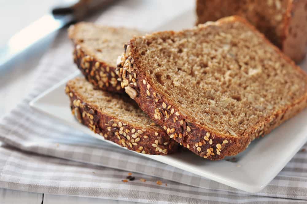 С високо съдържание на фибри и минерали, това са 5 ползи от консумацията на пшеничен хляб за здраве!