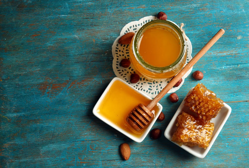 ประโยชน์ต่างๆ ของน้ำผึ้งเพื่อสุขภาพและความงามบนใบหน้า