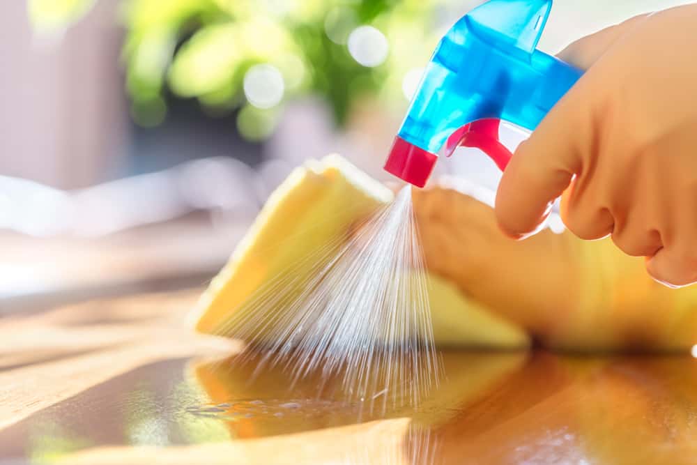 Sangat mudah! Berikut adalah 5 Cara Membuat Cairan Disinfektan secara bebas