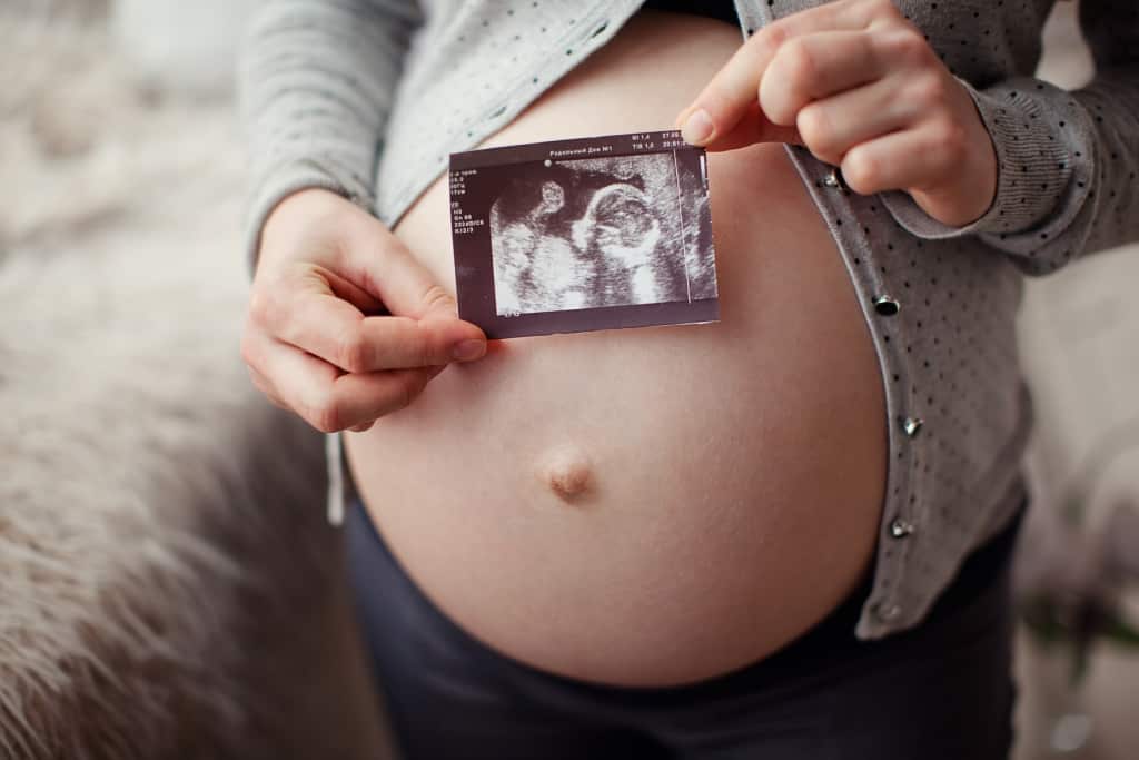 Monitoraggio dello sviluppo del feto nell'utero di Trimester